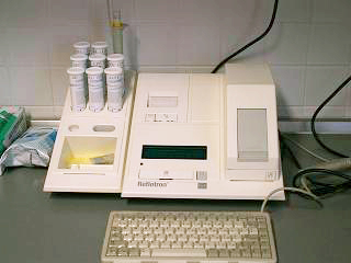 biochemický analyzátor Reflotron